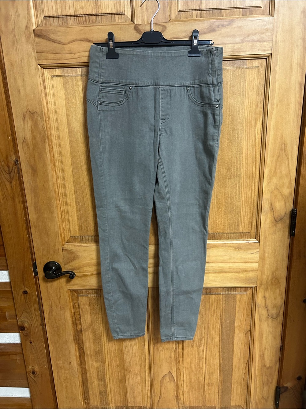 SPANX Women’s Olive Gray Pull-On Skinny Pants Jeggings Side Zip. Size Large